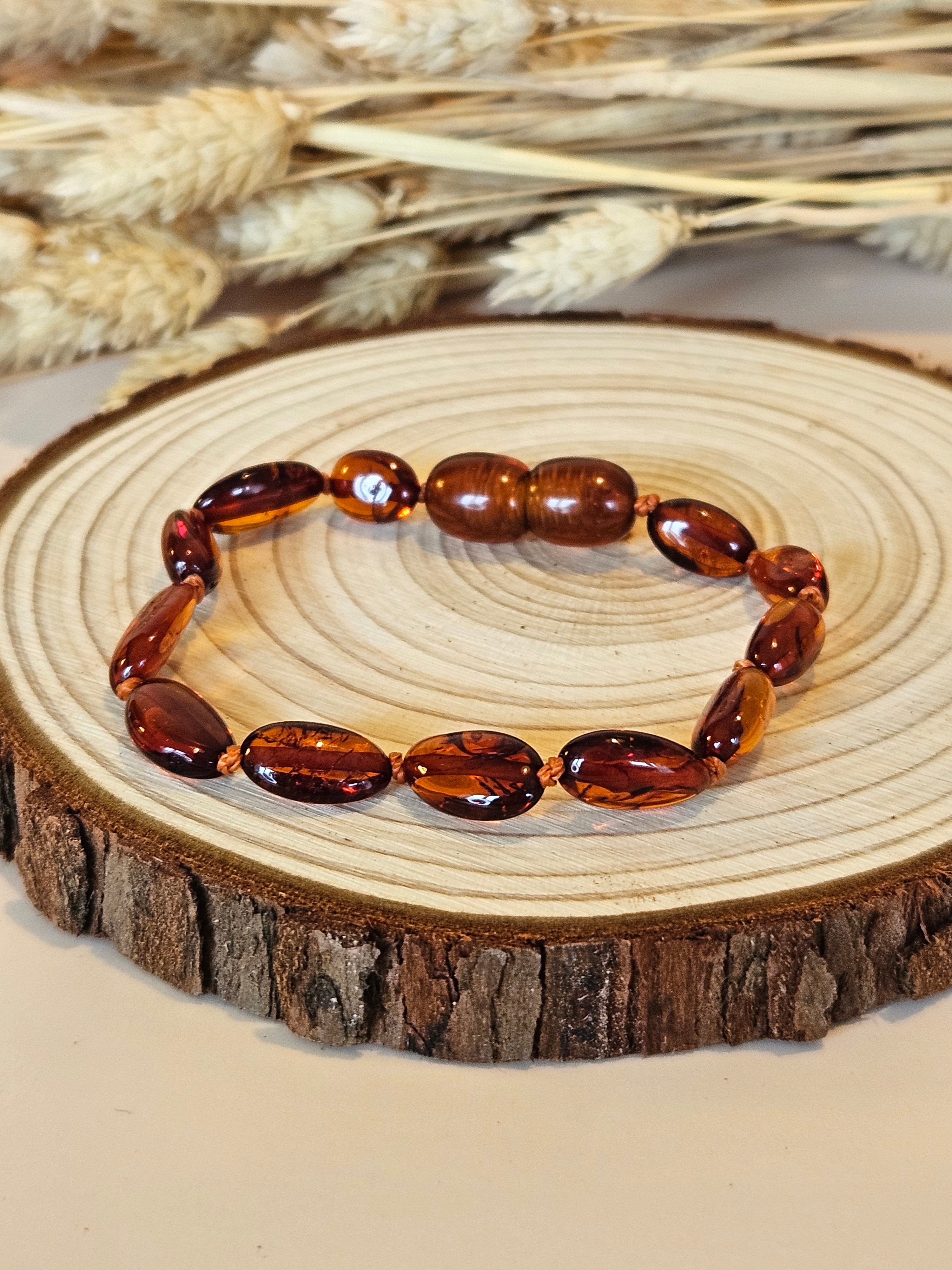 Bracelet de dentition /bracelet de cheville bébé ambre ovale cognac